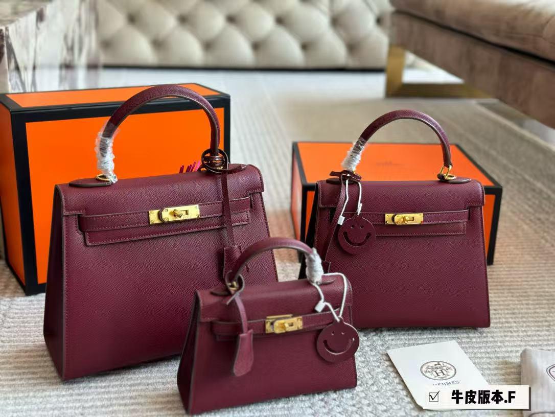 Classic Handbag Medium