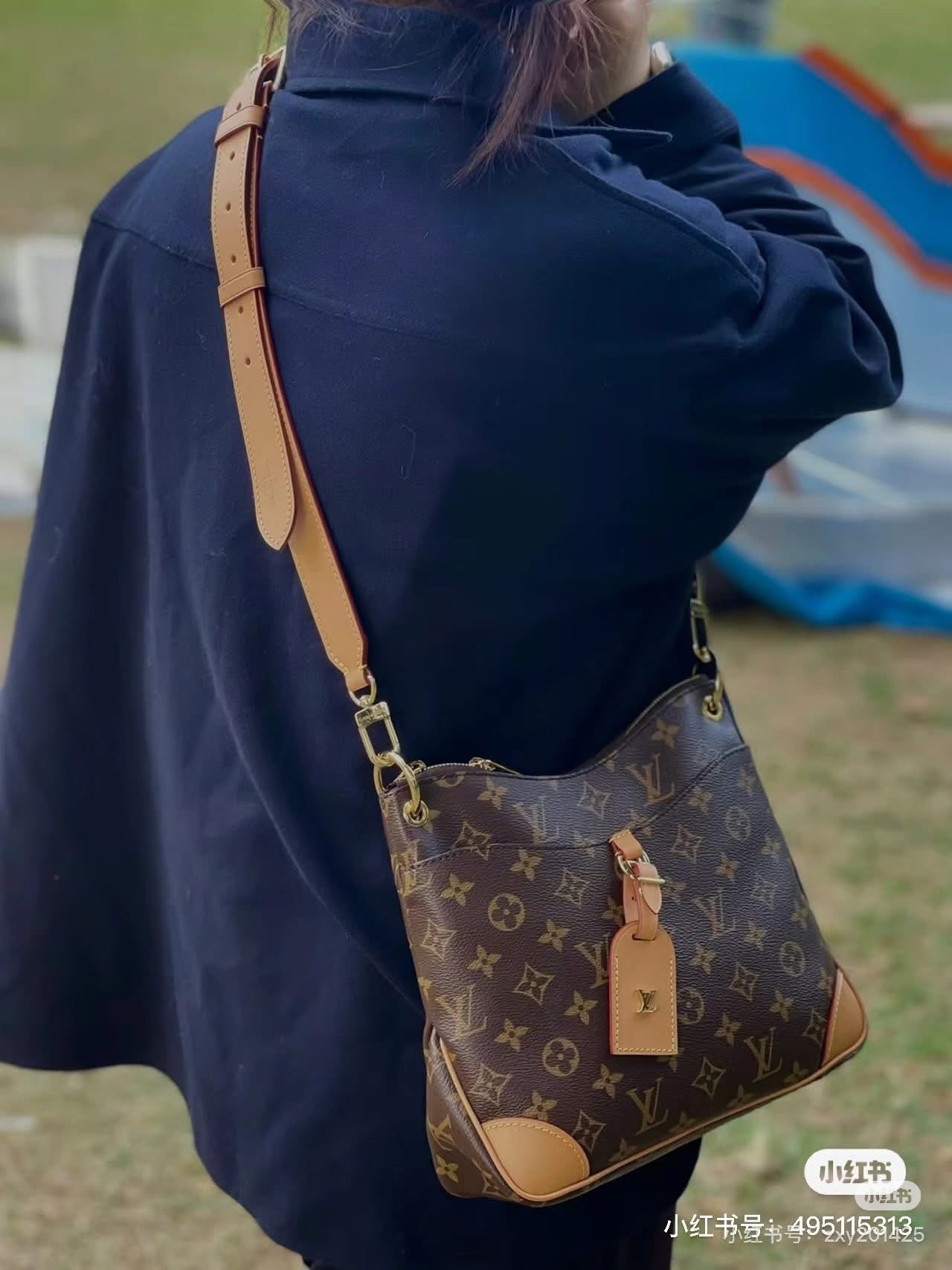 Simple Girl Crossbody
