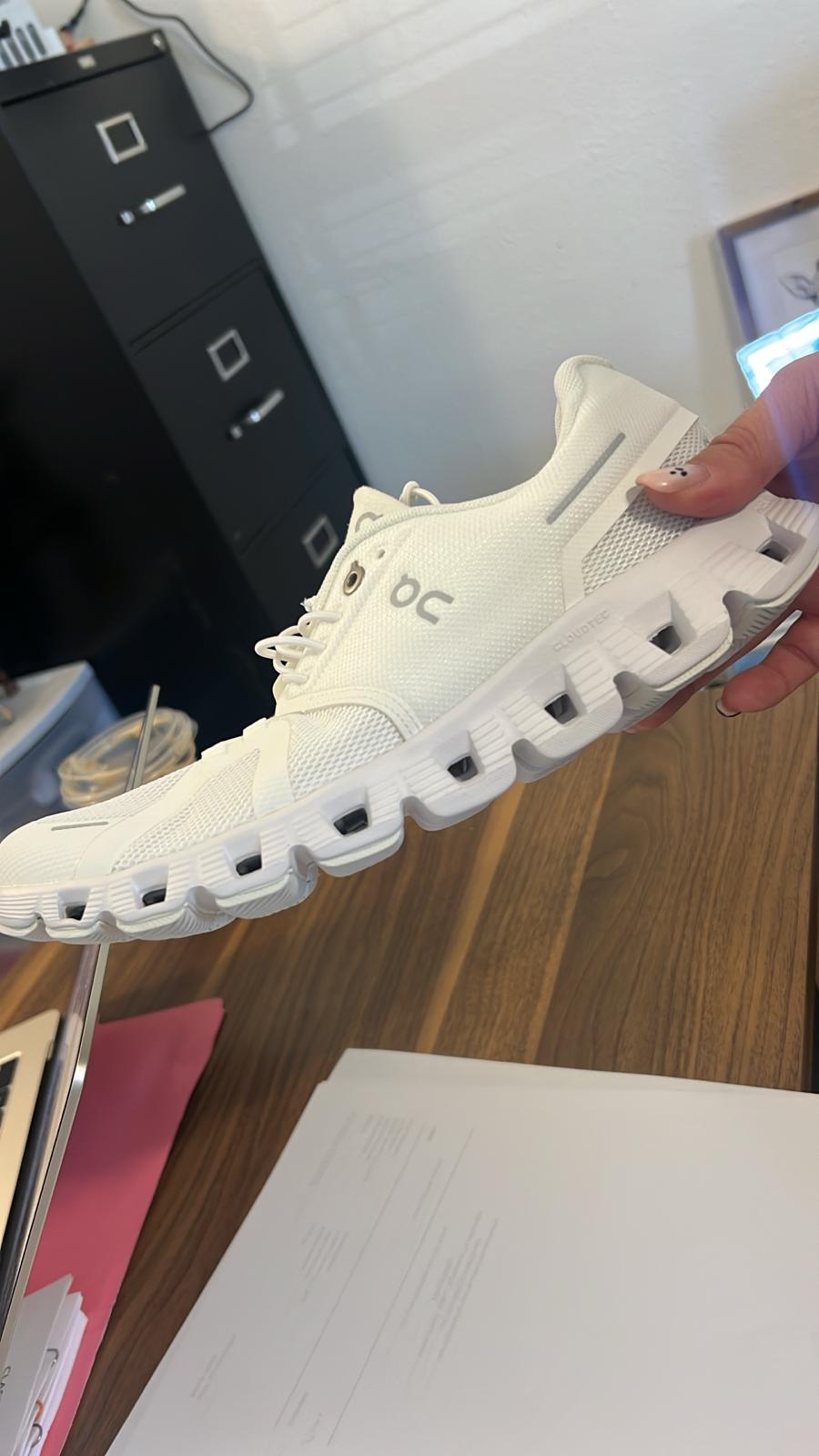 Cloud swift Gray/White