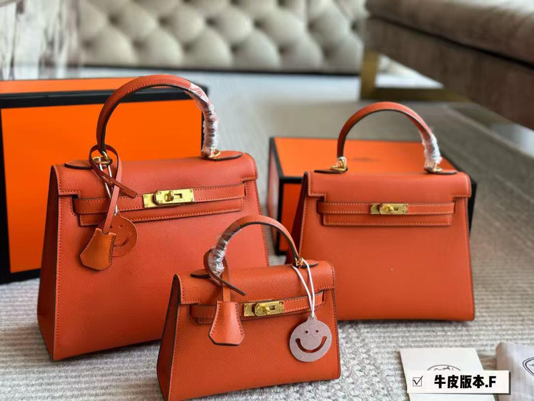 Classic Handbag Medium