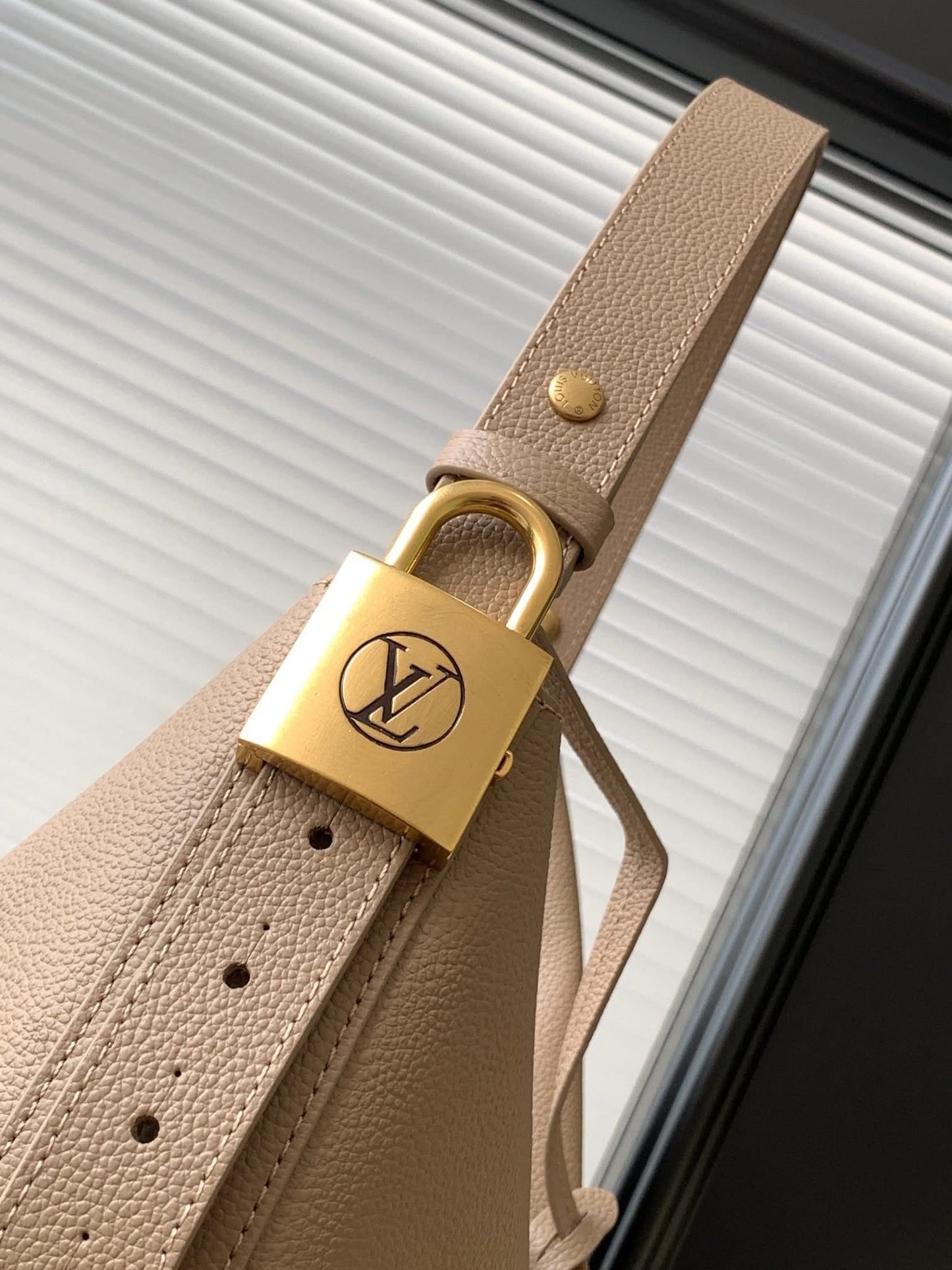 Sophisticated Shoulder Bag