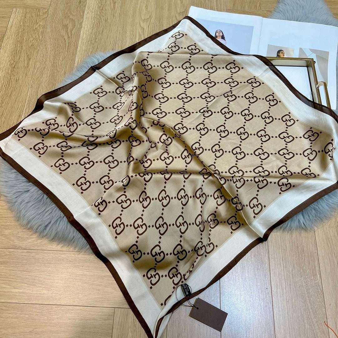 GG Scarf