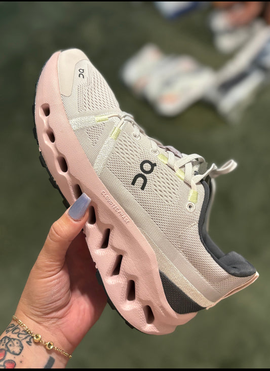 Light Pink/Gray OC Runner