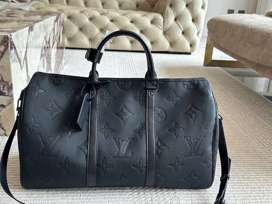 Black Print Getaway Bag