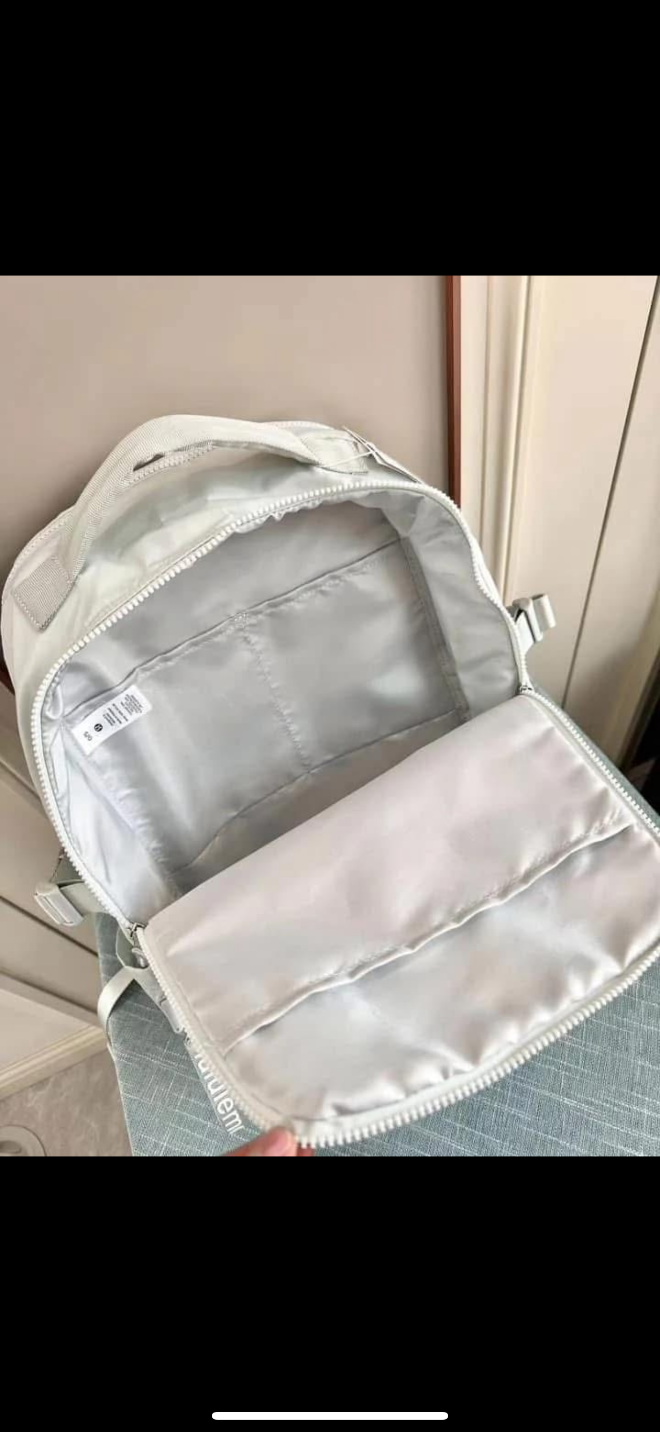 Solid backpack 🎒 🍋